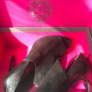 Vice Camuto Black Ankle Boots